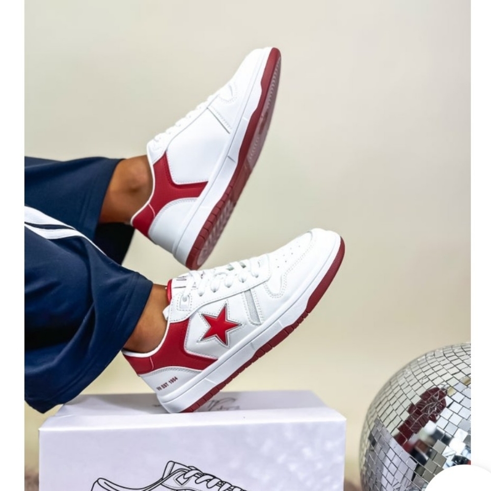 Vintage Havana White and Red Low Top 7.5